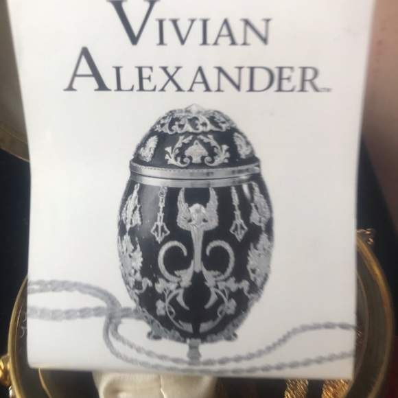 Vivian Alexander Ladybug purse - Picture 3 of 4